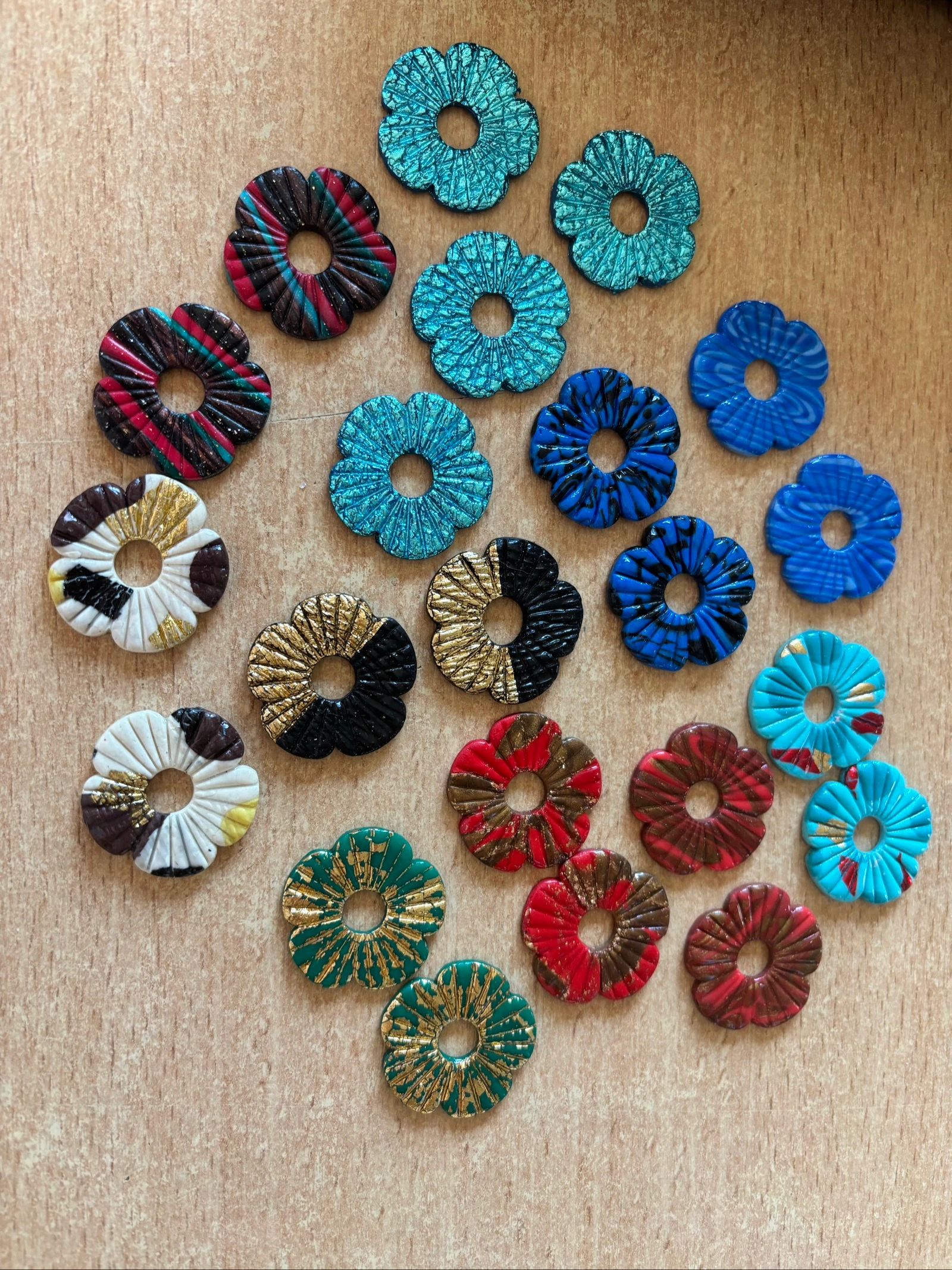 Lot de 11 paires de Pampilles interchangeables 